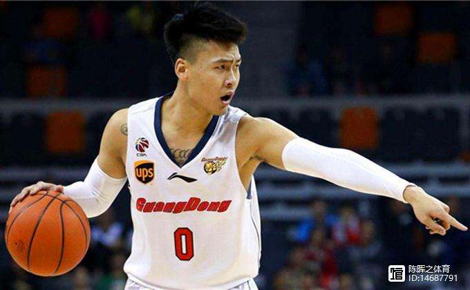 九游游戏中心冰球季后赛上演强强对话，北城貔貅队逆转蓬莱灰熊队，团队配合流畅；豪门底蕴再次显现的简单介绍